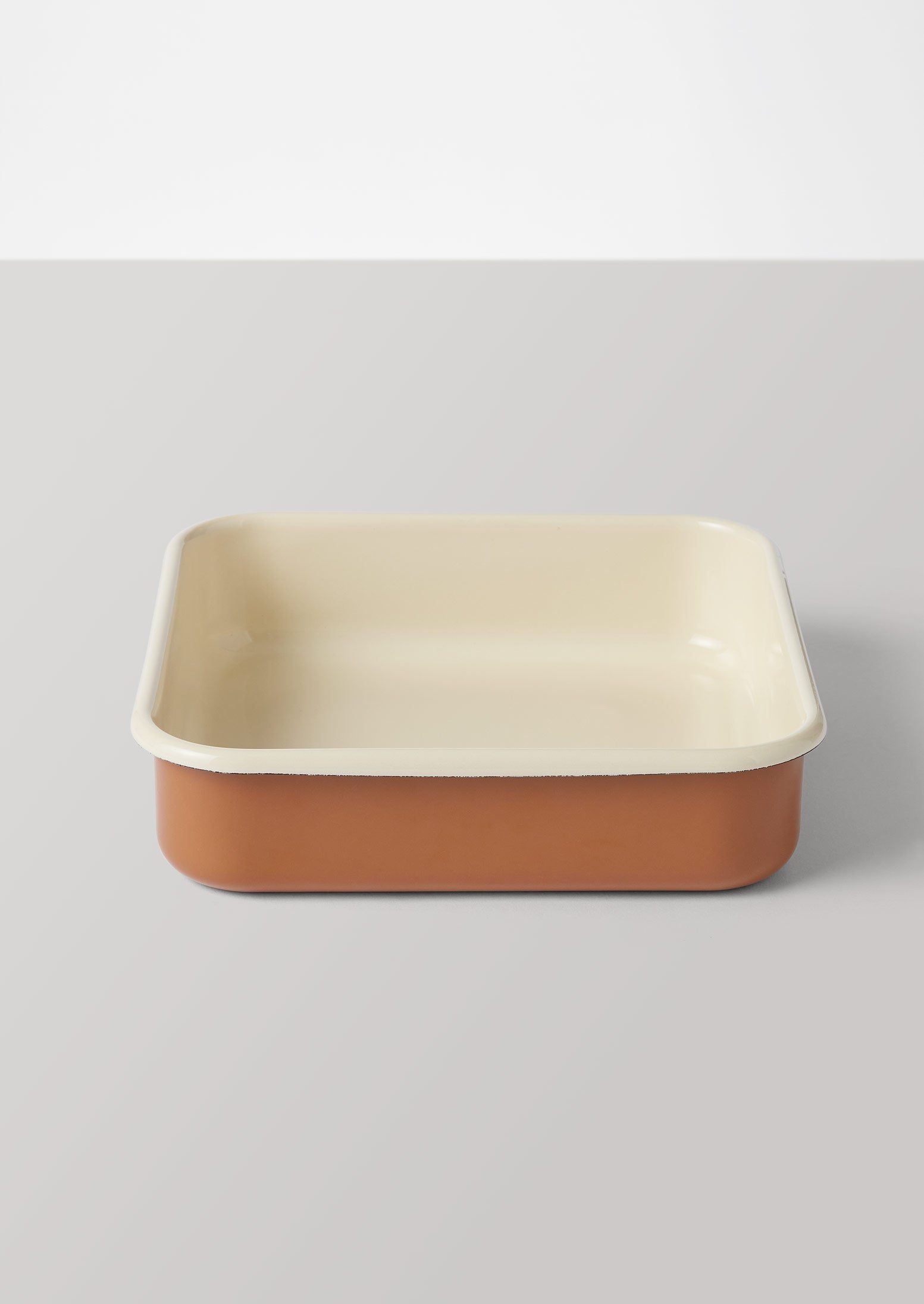 8 (20cm) Square Pan With Lid - Shop