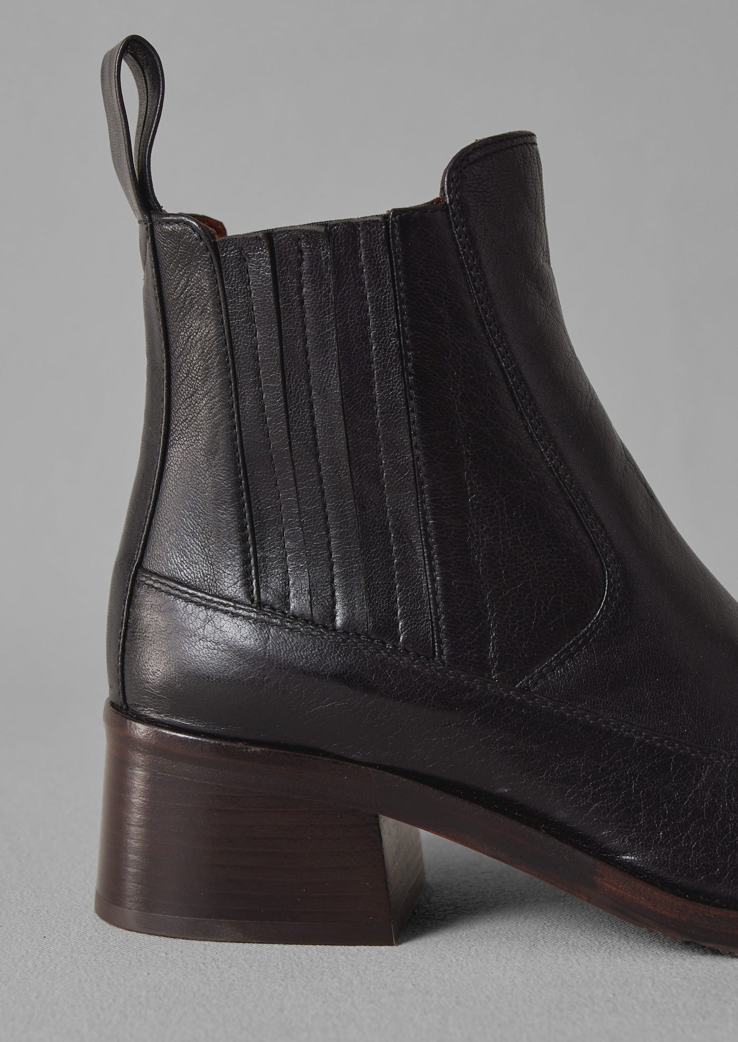 Chie Mihara Lotte Leather Boots | Black