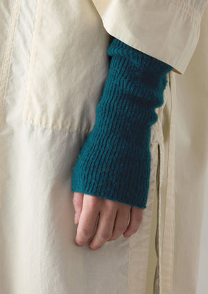 Nishiguchi Kutsushita Alpaca Arm Warmers | Teal