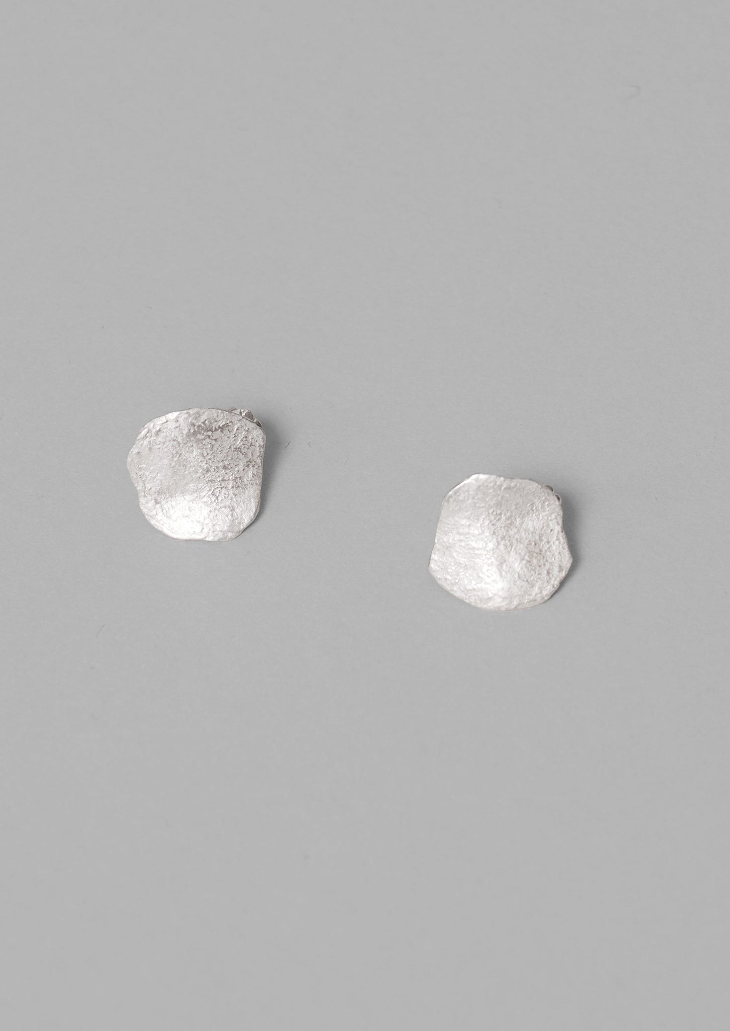 Emily Nixon Flat Rock Stud Earrings | Silver