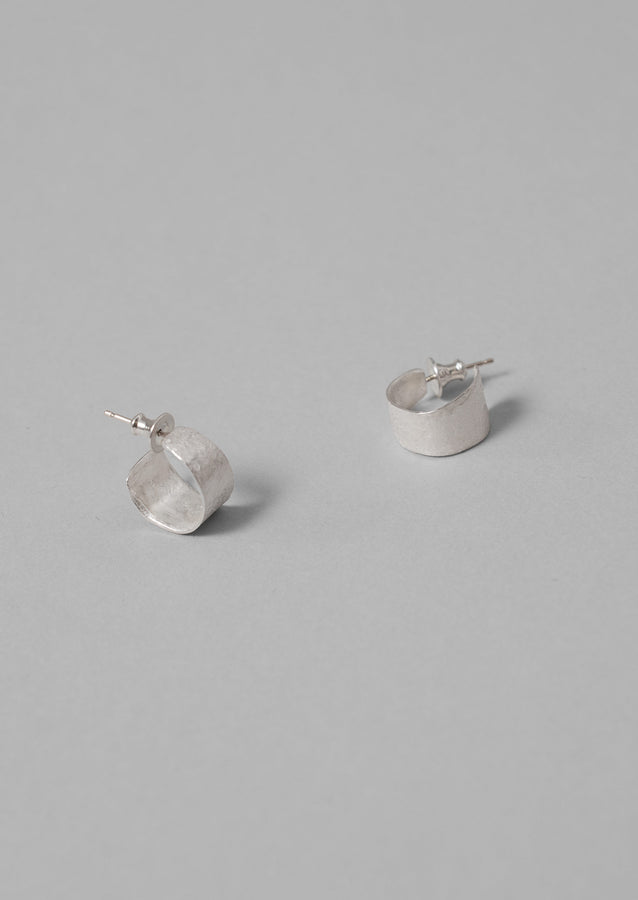 Emily Nixon Sculptural Hoop Earrings | Silver