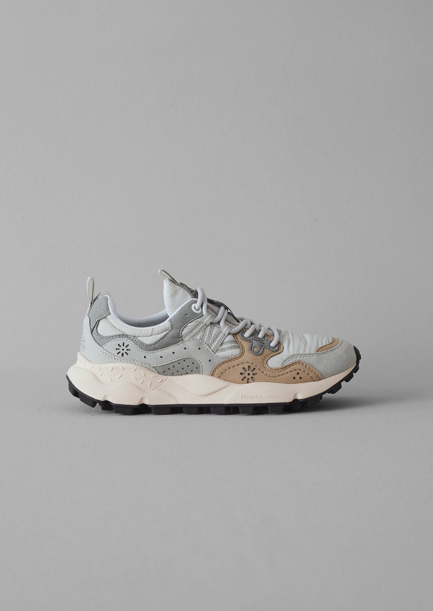 Flower Mountain Yamano Kaiso Trainers | Light Grey