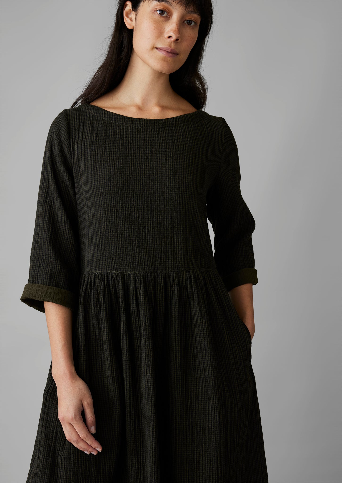 Freya Crinkle Organic Cotton Dress | Darkest Olive | TOAST