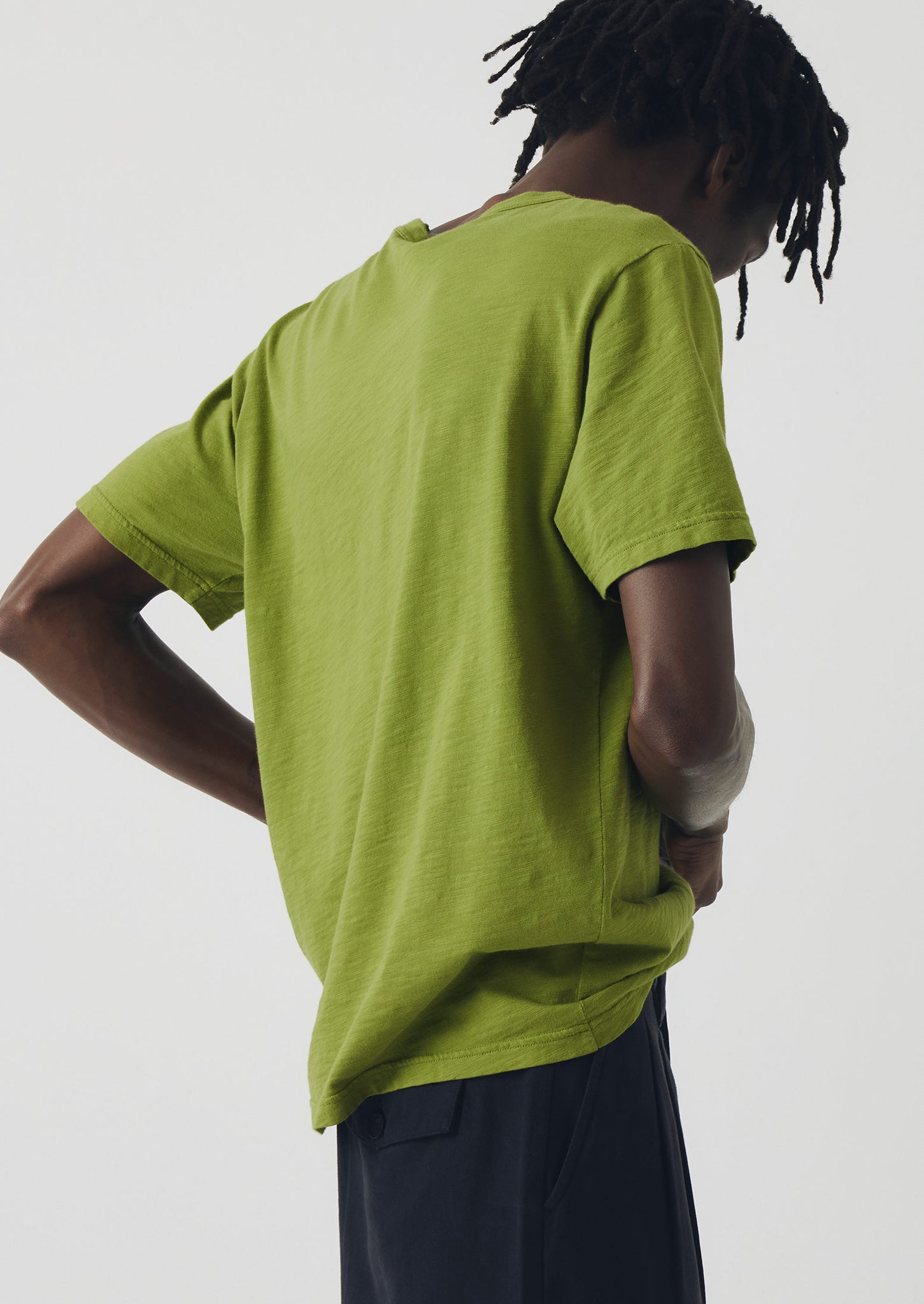 Theo Organic Cotton Short Sleeve Tee | Calla Green