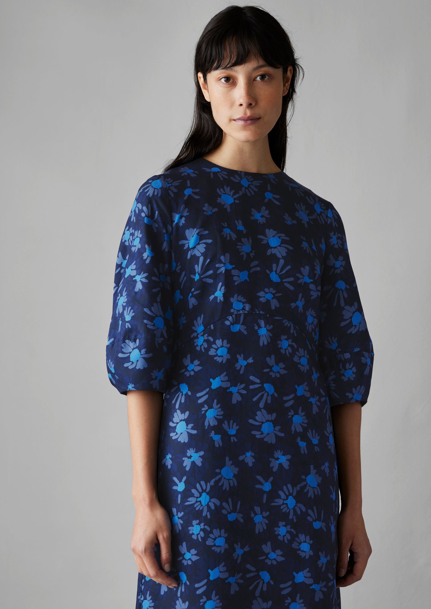 Rounded Sleeve Painted Daisy Dress | Slate Navy/Enamel