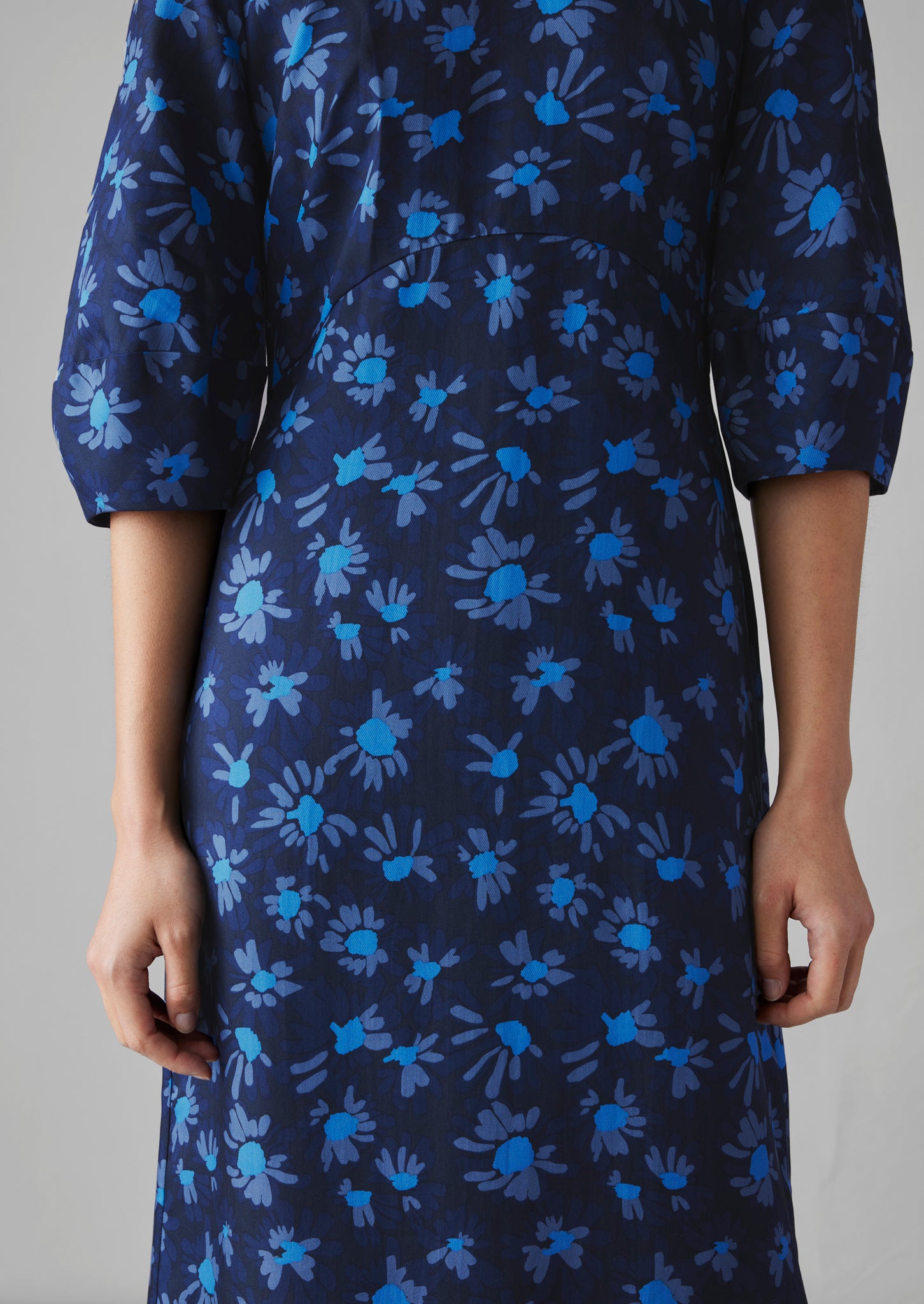 Rounded Sleeve Painted Daisy Dress | Slate Navy/Enamel