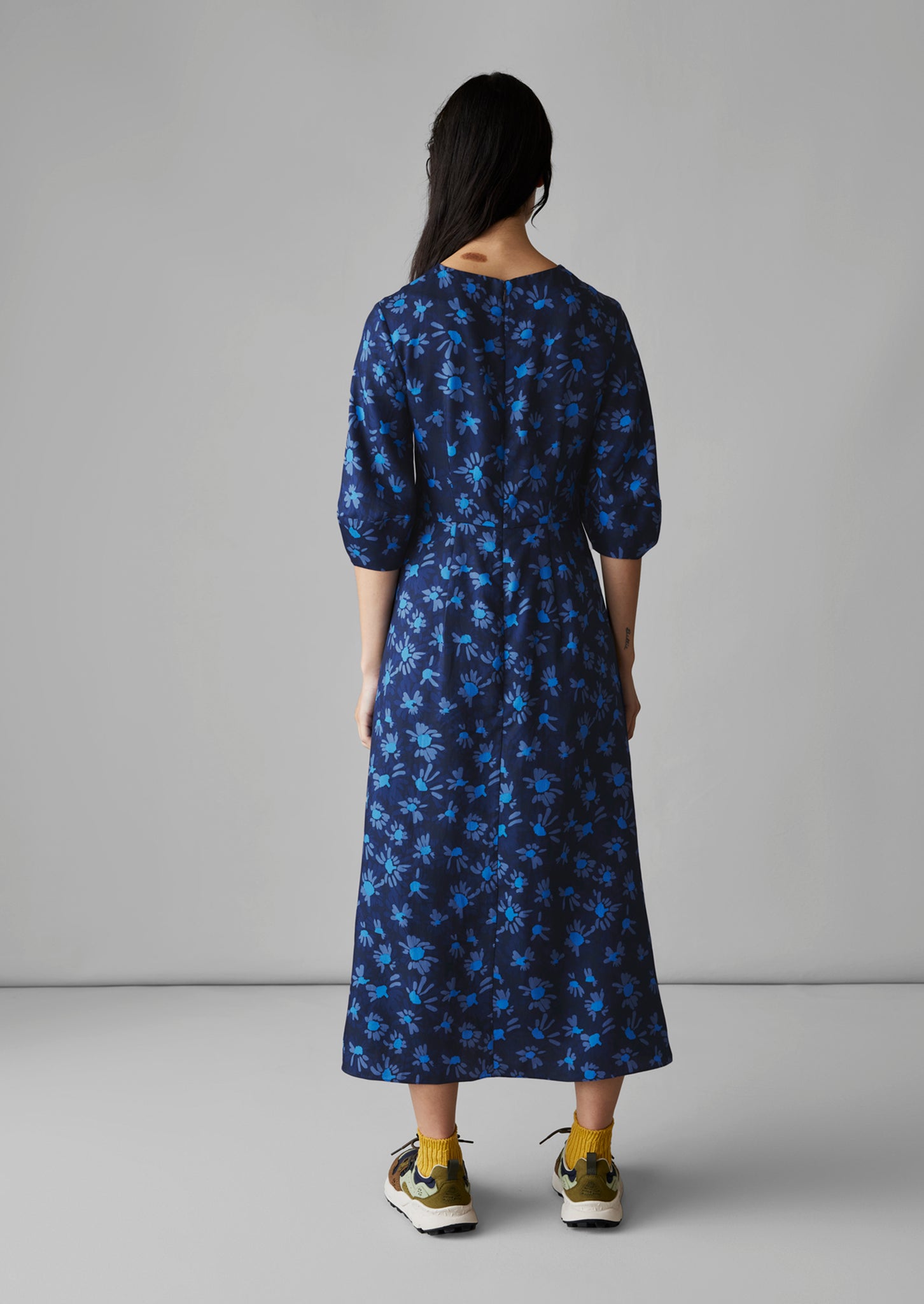 Rounded Sleeve Painted Daisy Dress | Slate Navy/Enamel